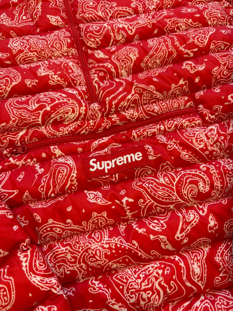 Large - Supreme Micro Down Half-Zip Hooded Pullover 'Red Paisley' (Pre-Owned)