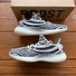 Talla 9 - Yeezy Boost 350 V2 'Zebra' 2017 (Usado)