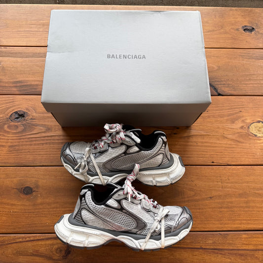 Size 42 - BB 3XL Sneaker (Used)