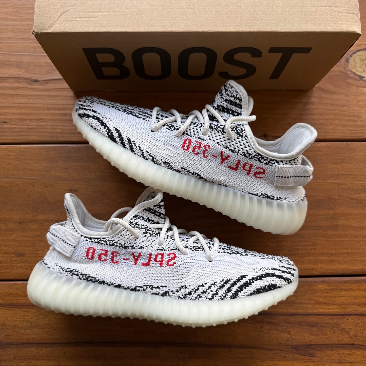 Talla 9 - Yeezy Boost 350 V2 'Zebra' 2017 (Usado)