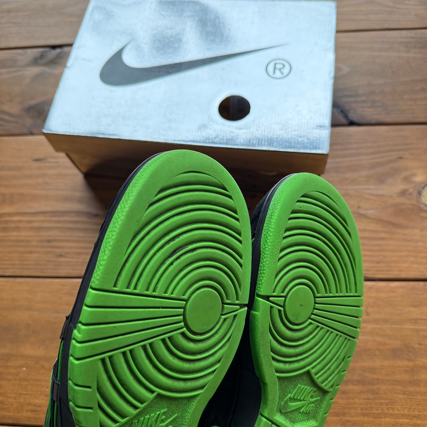 Talla 10 - Off-White x Air Rubber Dunk 'Green Strike' (Usado)