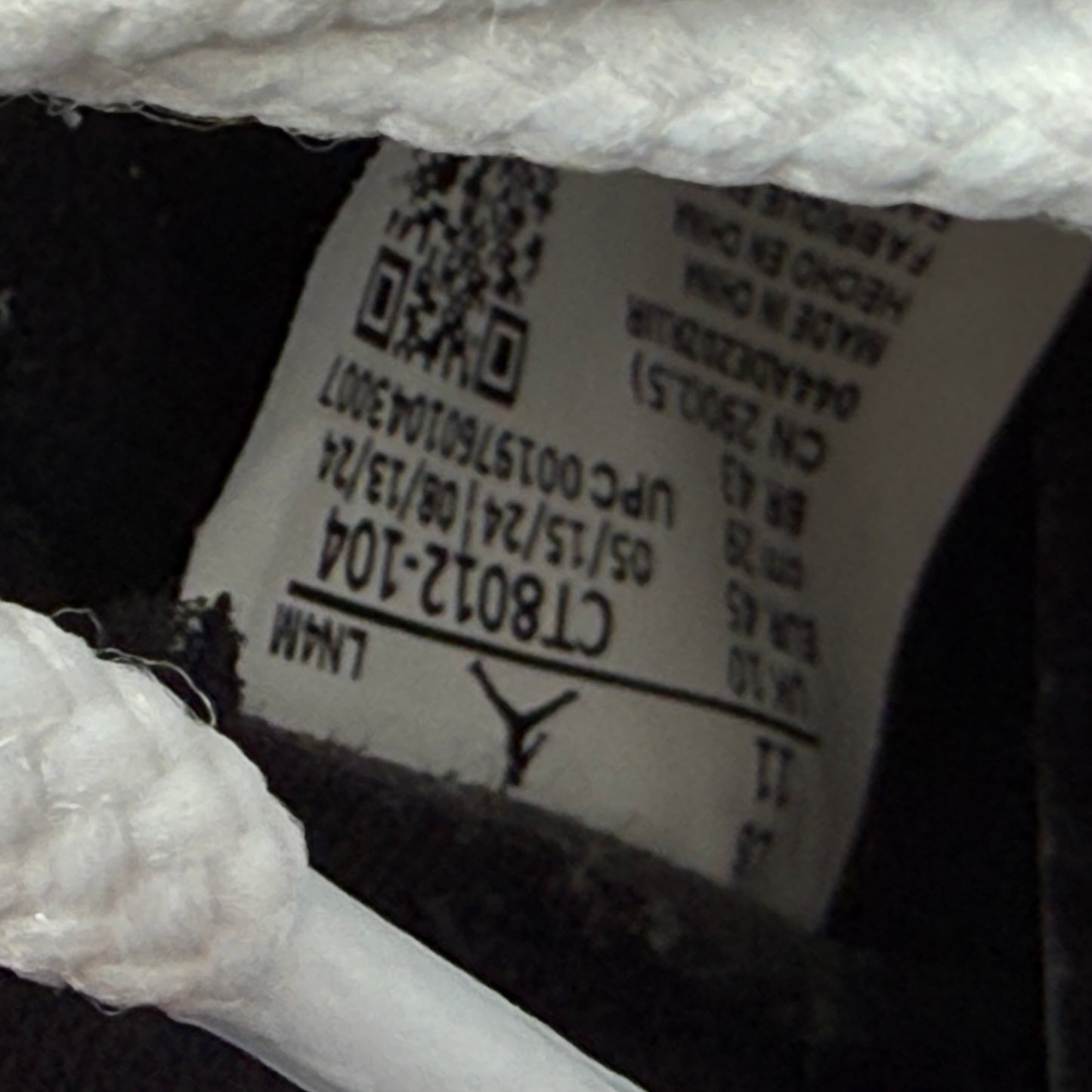 Size 11 - Jordan 11 Retro 'Columbia / Legend Blue' 2024 (Used/No Box)