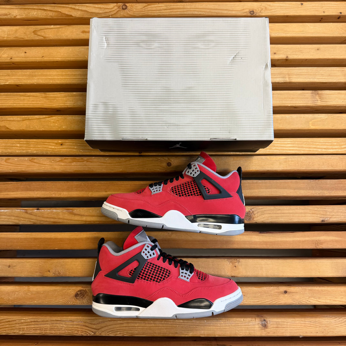 Size 10 - Jordan 4 Retro 'Toro Bravo' 2026 (Used)