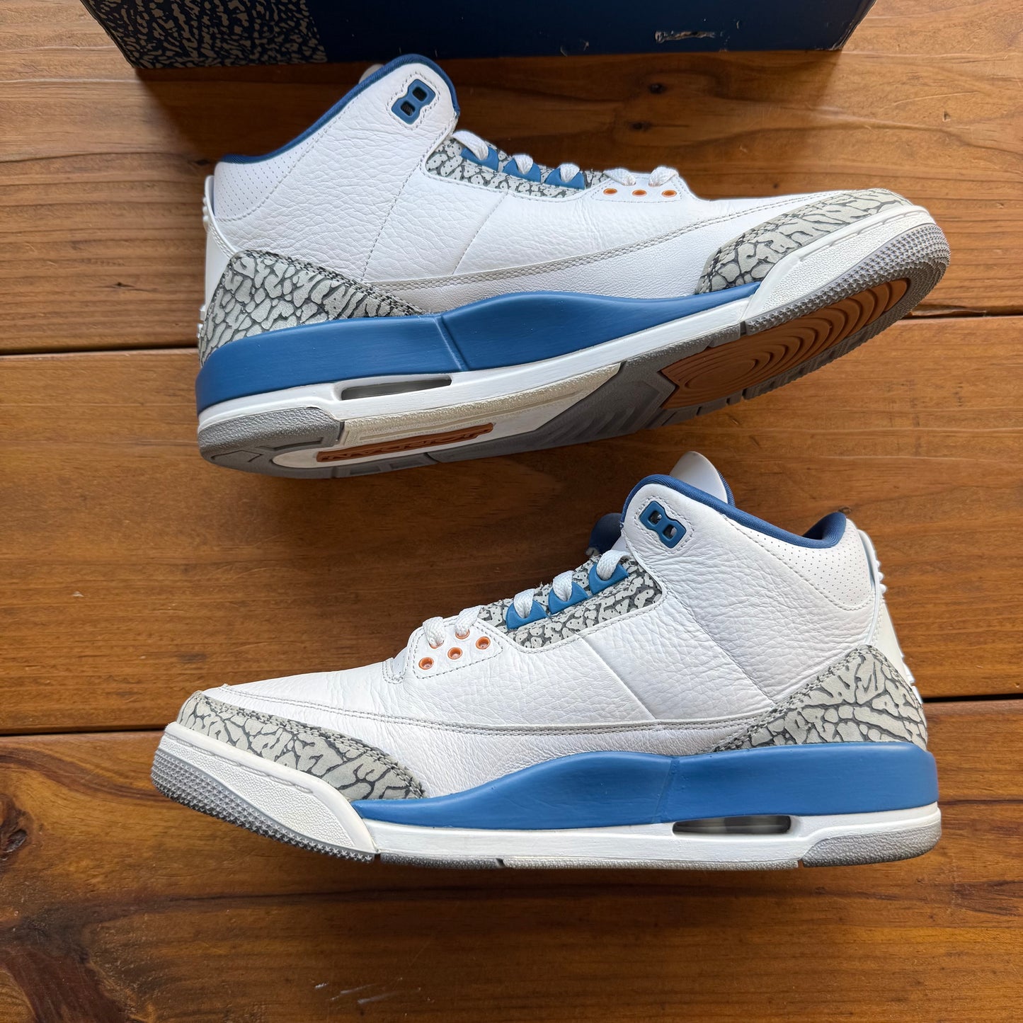 Talla 11.5 - Jordan 3 Retro 'Washington Wizards' (Usado)