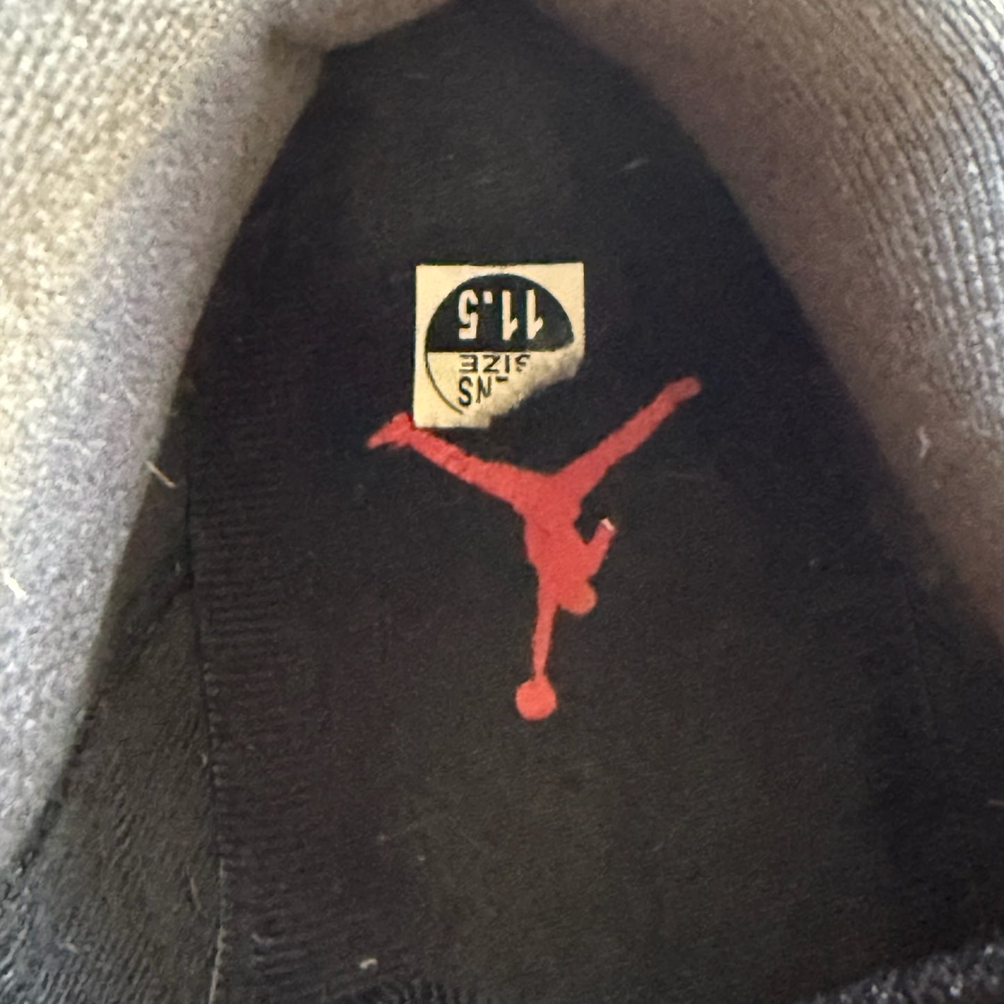 Größe 45,5 - Jordan 13 Retro 'Playoff' 2023 (Gebraucht)