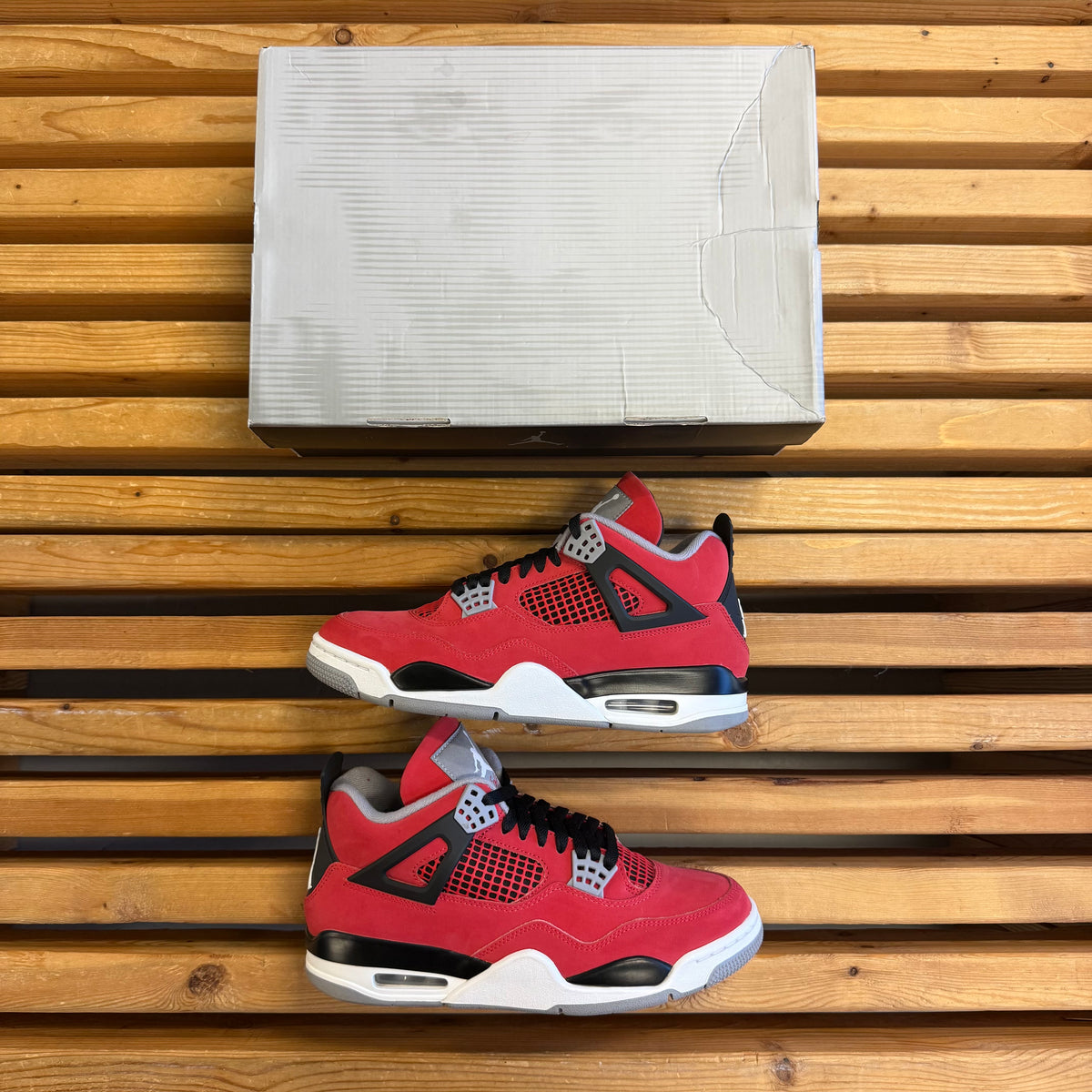 Size 9 - Jordan 4 Retro 'Toro Bravo' 2026 (Used)