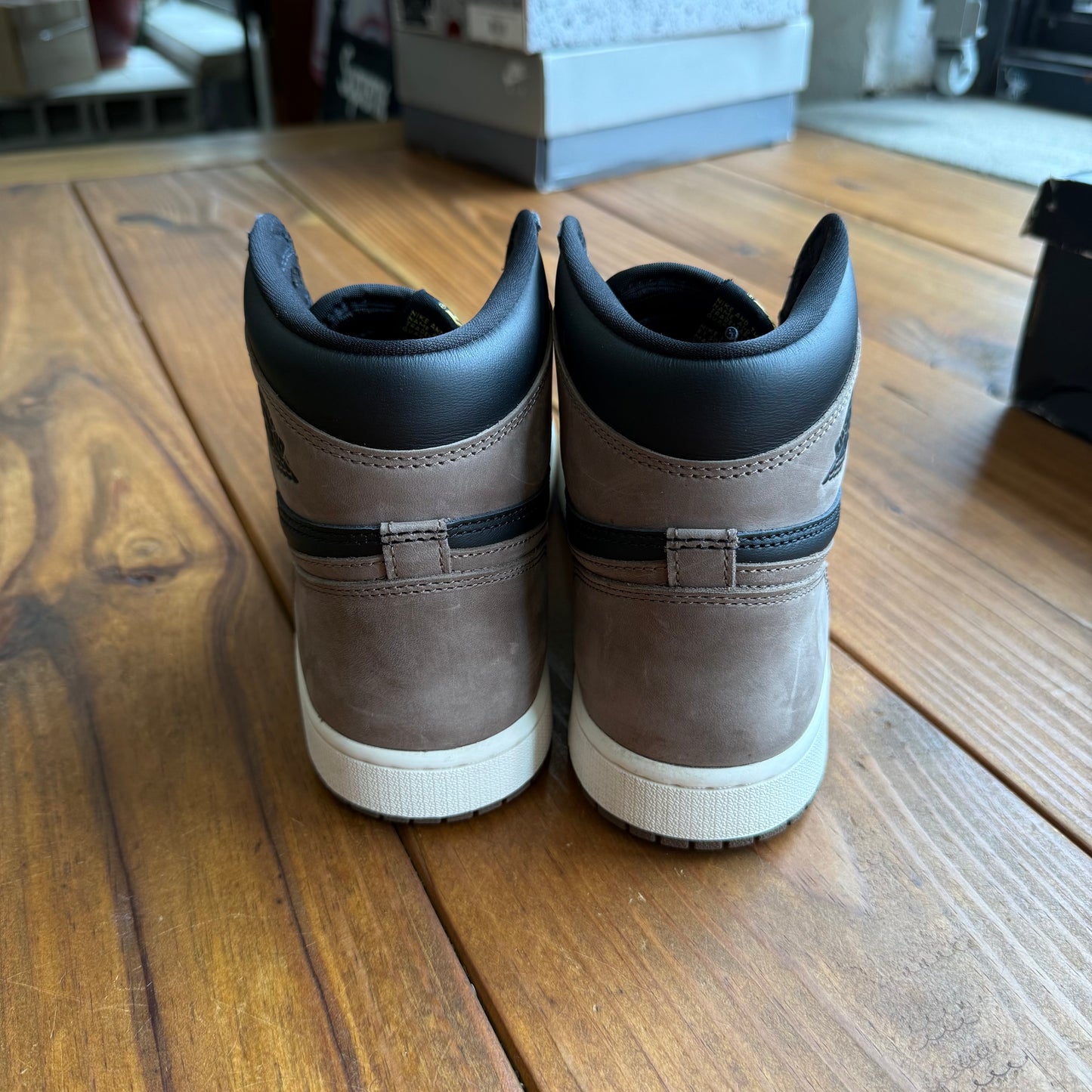 Size 9.5 - Jordan 1 Retro High OG 'Palomino' (Used)
