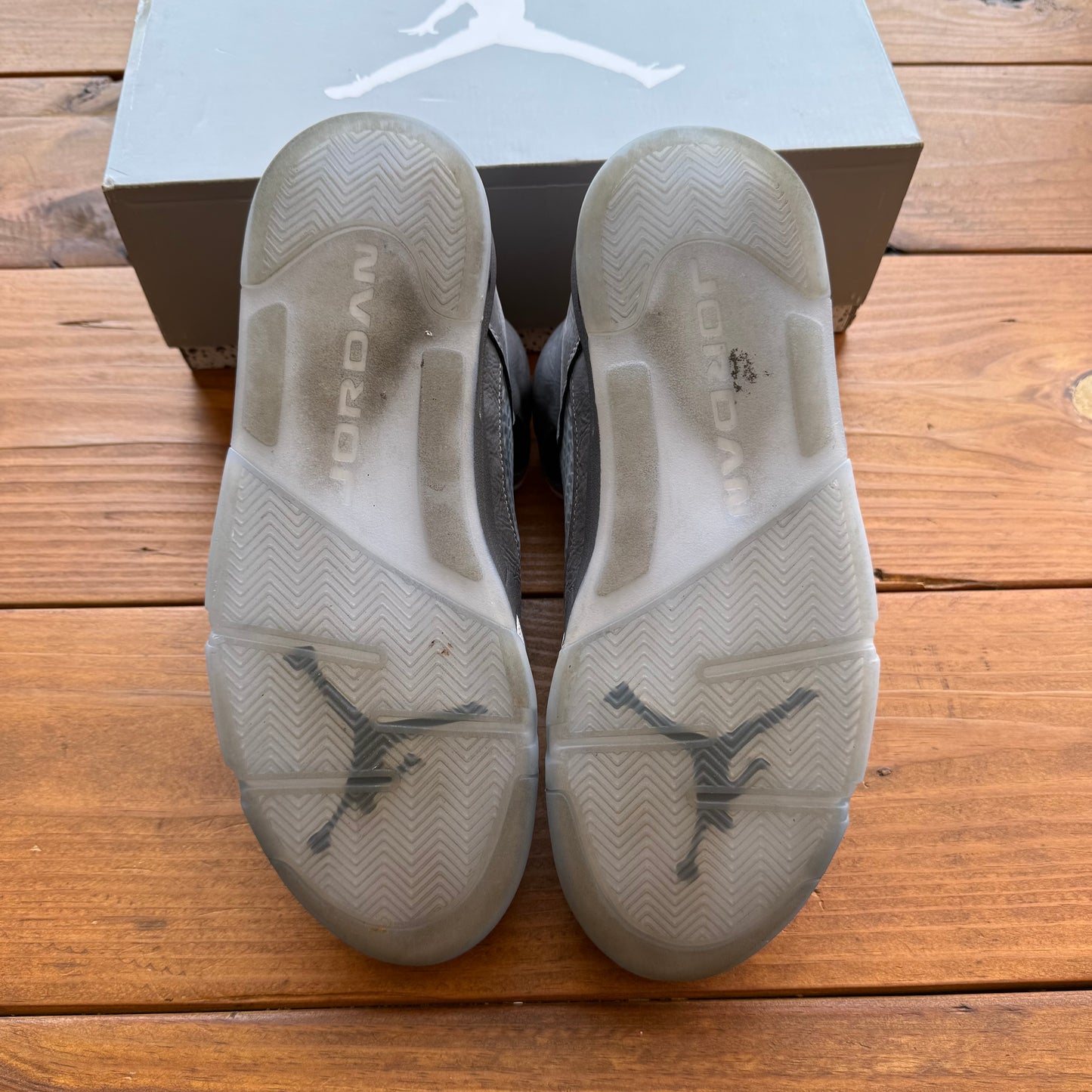 Größe 46 - Jordan 5 Retro 'Wolf Grey' 2026 (Gebraucht)