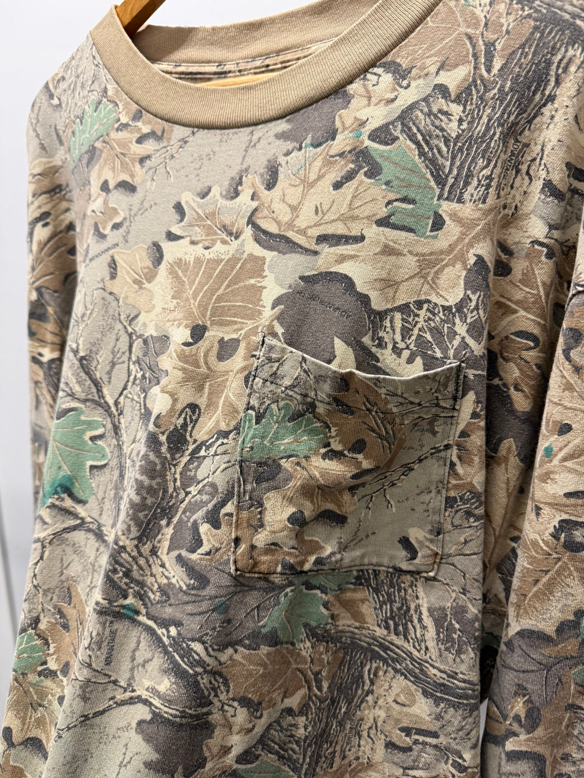 Vintage Camo Pocket Longsleeve - XL