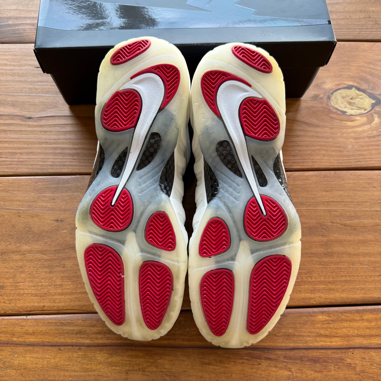 Talla 13 - Air Foamposite Pro 'Pearl' 2025 (Usado)