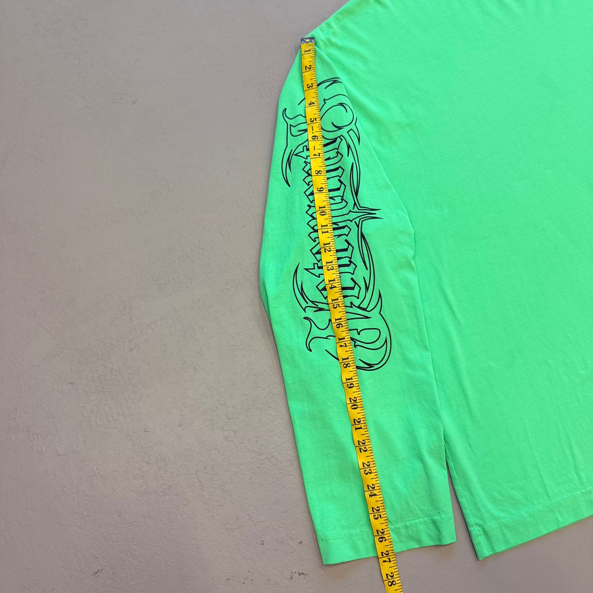 XL - Vetements Metal Printed Long-Sleeve 'Neon Green' (Pre-Owned)