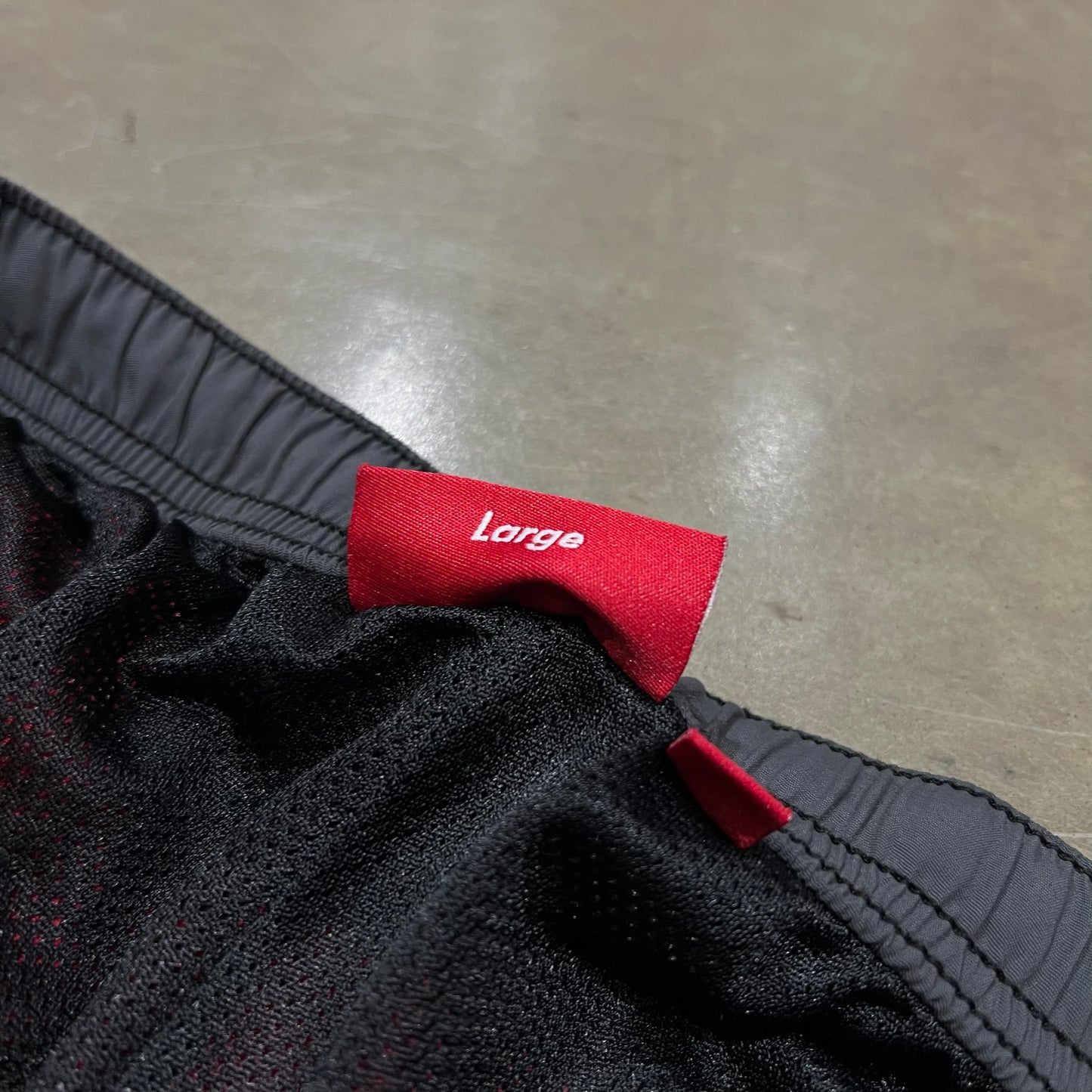 SUPREME S LOGO TRACK PANTS 'BLACK'