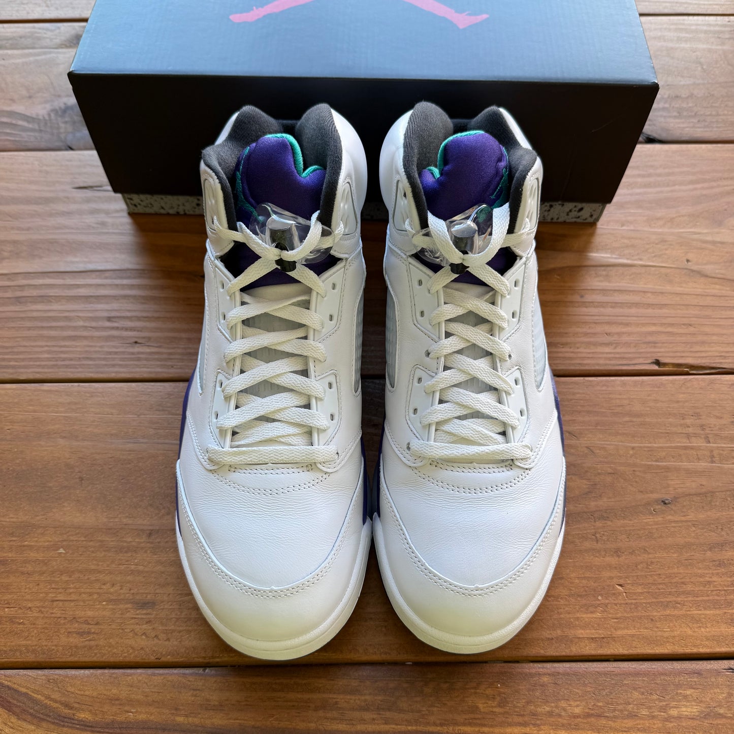 Talla 11.5 - Jordan 5 Retro 'Grape' 2025 (Usado)