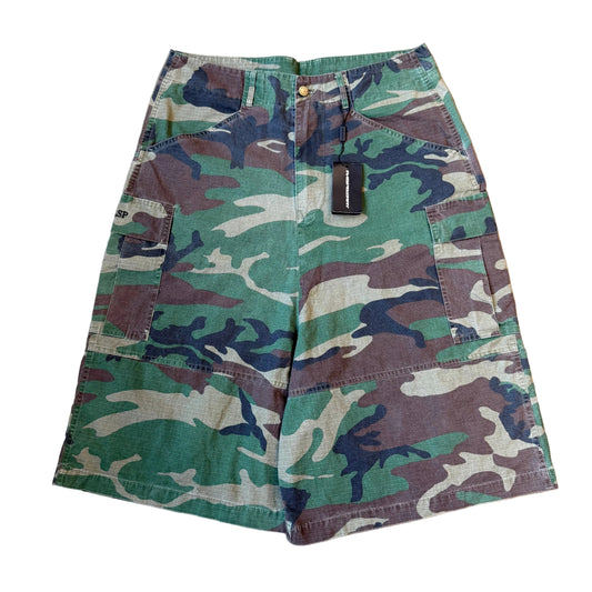 Medium (36) - Raspberry Hills Baggy Camo Shorts