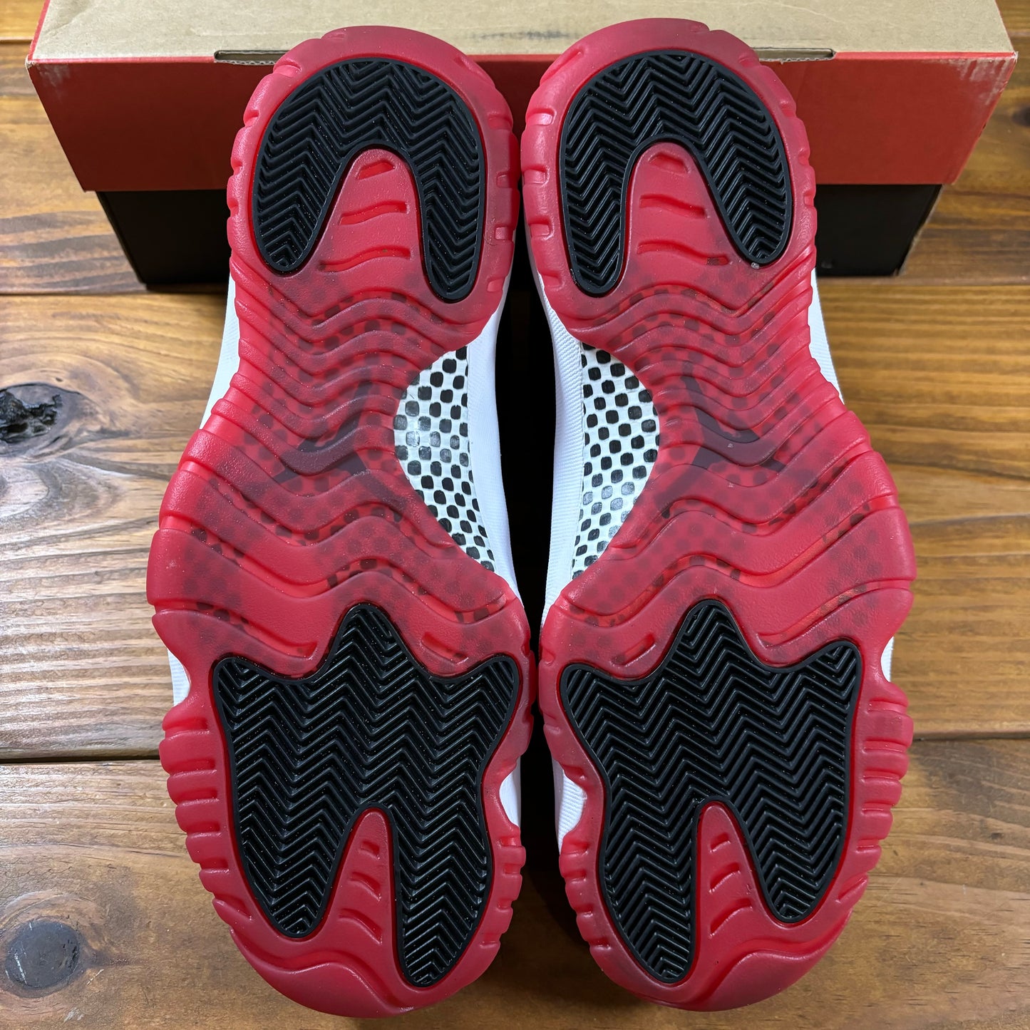 Jordan 11 Retro 'Bred' 2019 (Used)