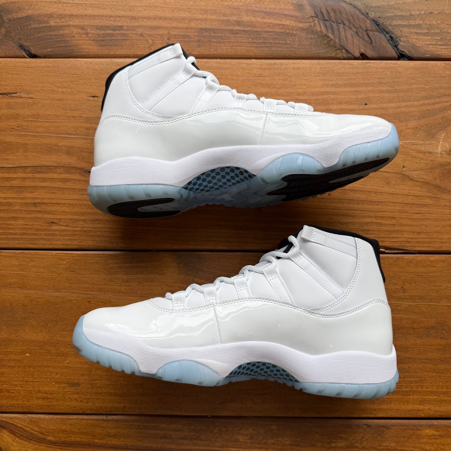 Size 11 - Jordan 11 Retro 'Columbia / Legend Blue' 2024 (Used/No Box)