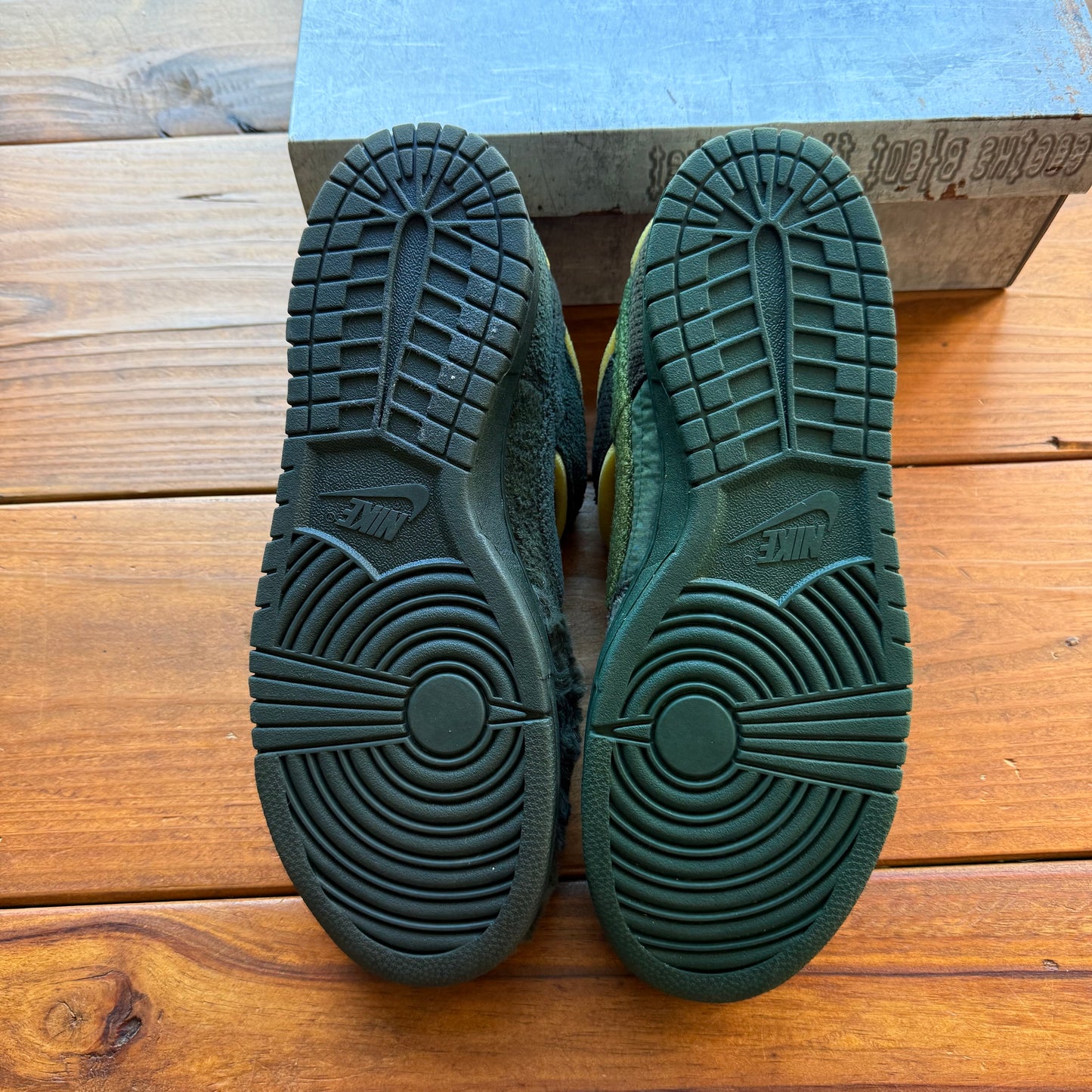 Talla 11.5 - Cactus Plant Flea Market x Dunk Low 'Swamp Sponge Pack - Sequoia' (Usado)