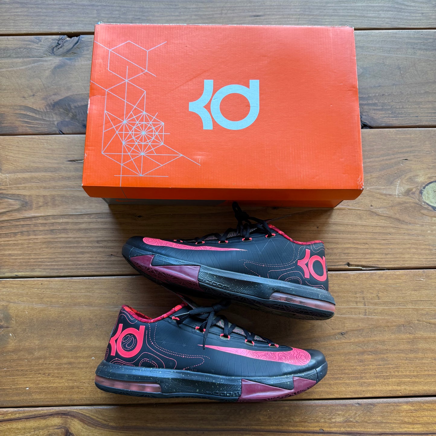 Size 10.5 - KD 6 'Meteorology' (Used)