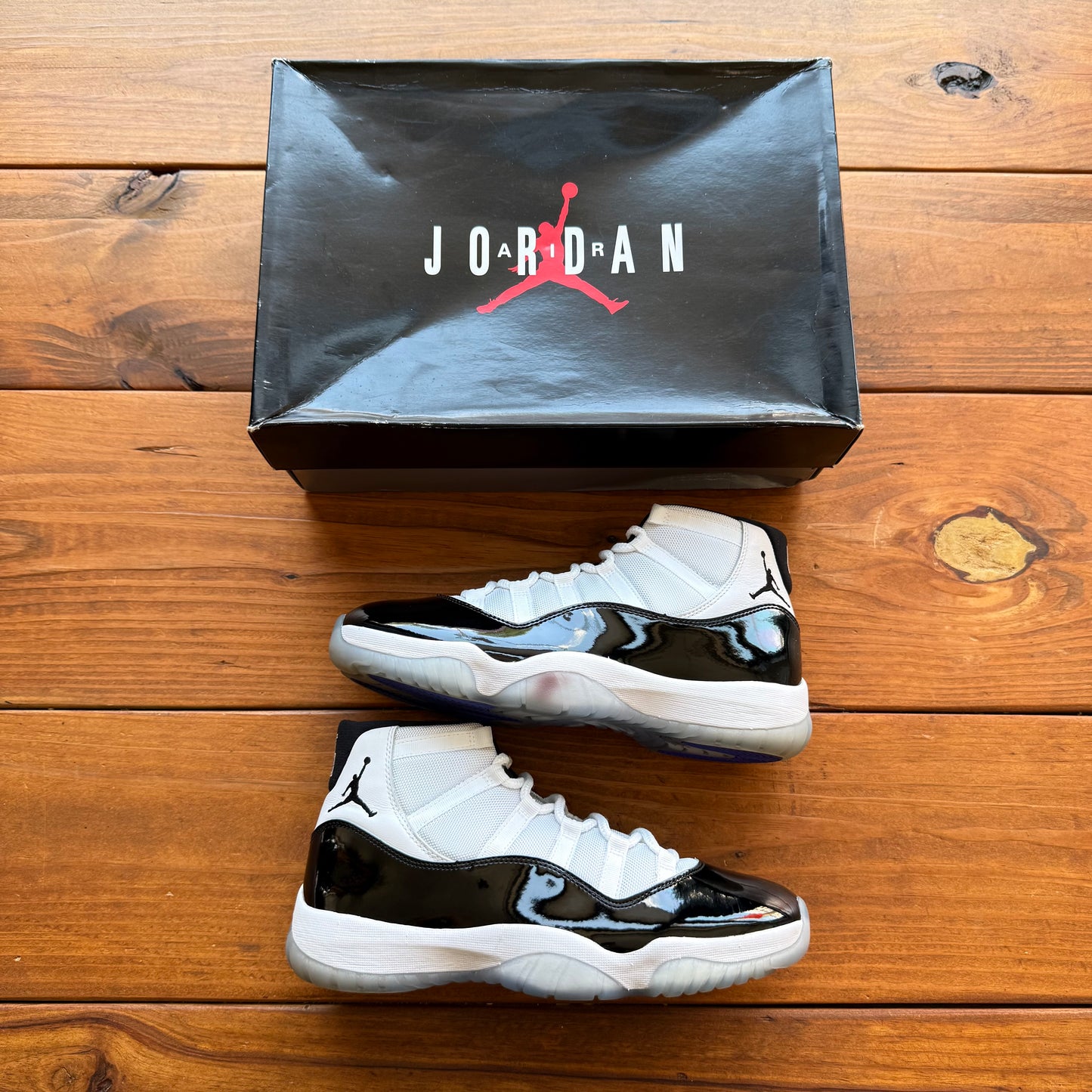 Size 10 - Jordan 11 Retro 'Concord' 2018 (Used)