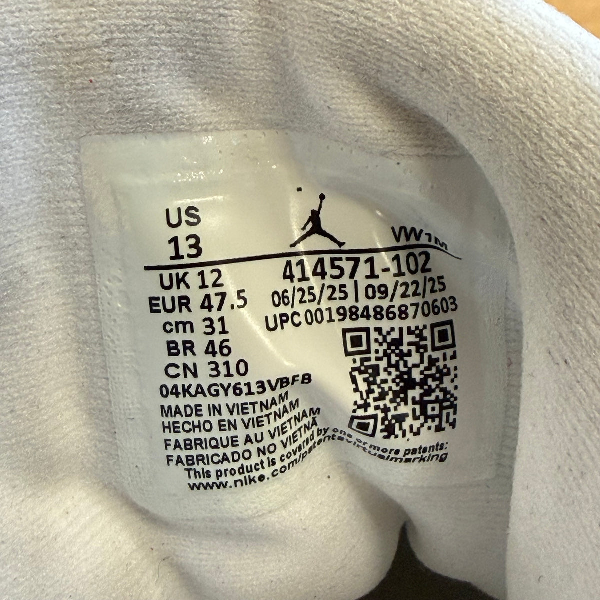 Size 13 - Jordan 13 Retro 'Chicago' 2026 (Used)
