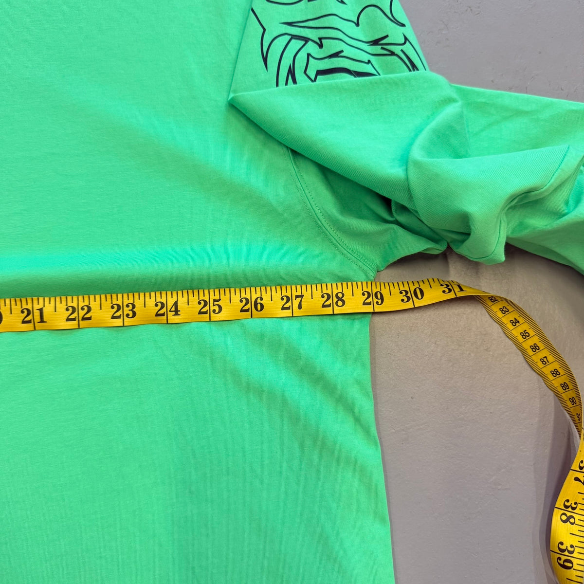 XL - Vetements Metal Printed Long-Sleeve 'Neon Green' (Pre-Owned)