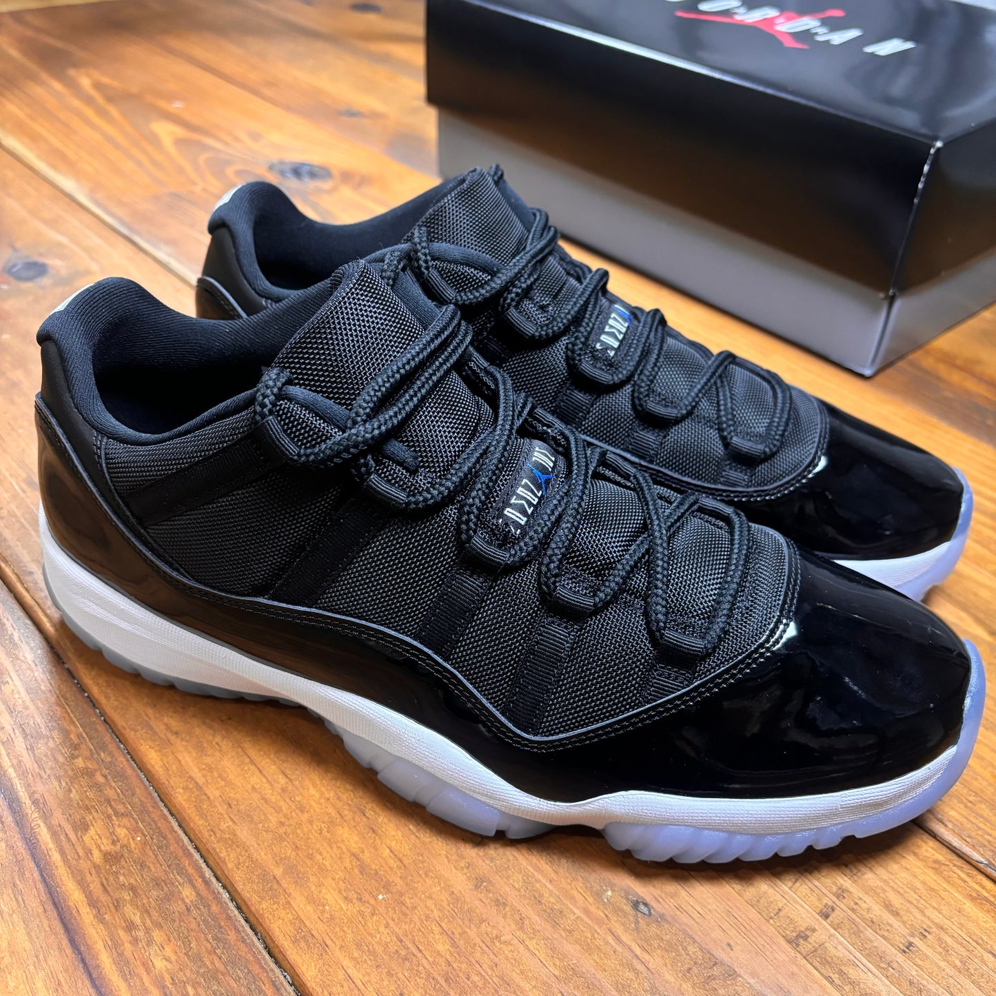 Jordan 11 Retro Low 'Space Jam' (Used)