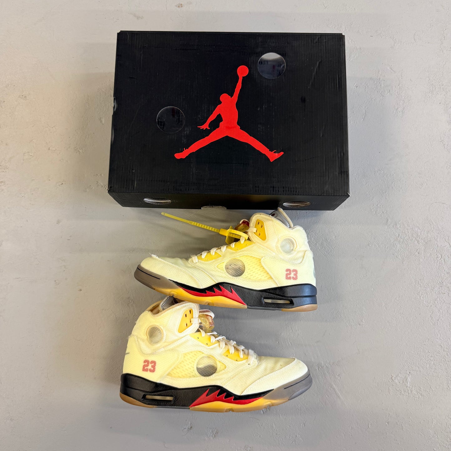 Size 11 - Off-White x Jordan 5 SP 'Sail' (Used)