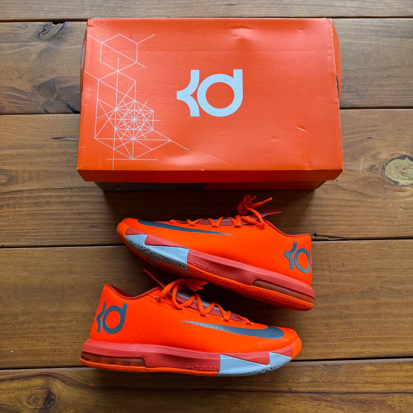 Size 10.5 - KD 6 'NYC 66' (Used)