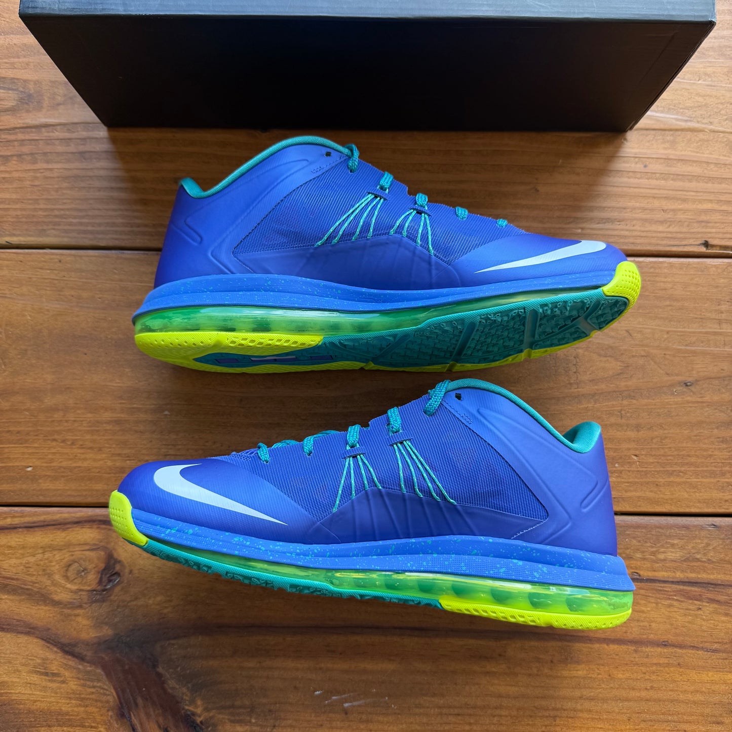 Size 10.5 - Air Max LeBron 10 Low 'Sprite' (Used)
