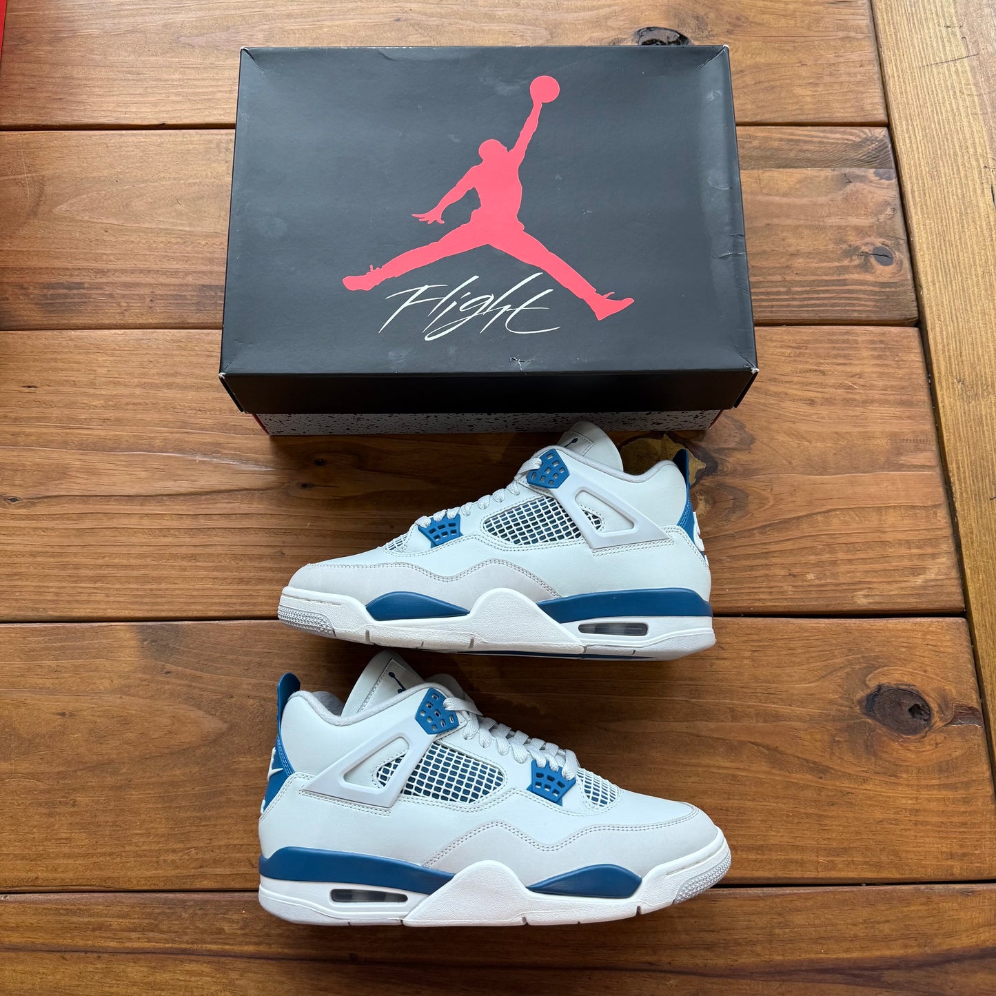 Size 9 - Jordan 4 Retro 'Military Blue' 2024 (Used)