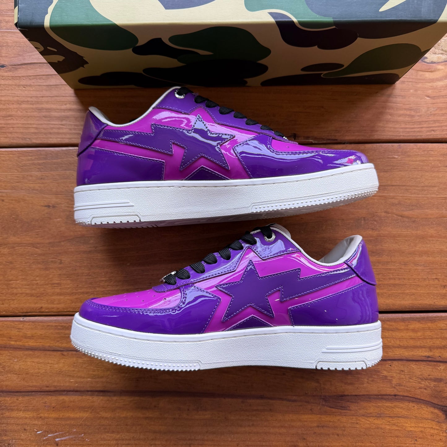 Size 8 - Bapesta Icon M2 'Purple' (Used)