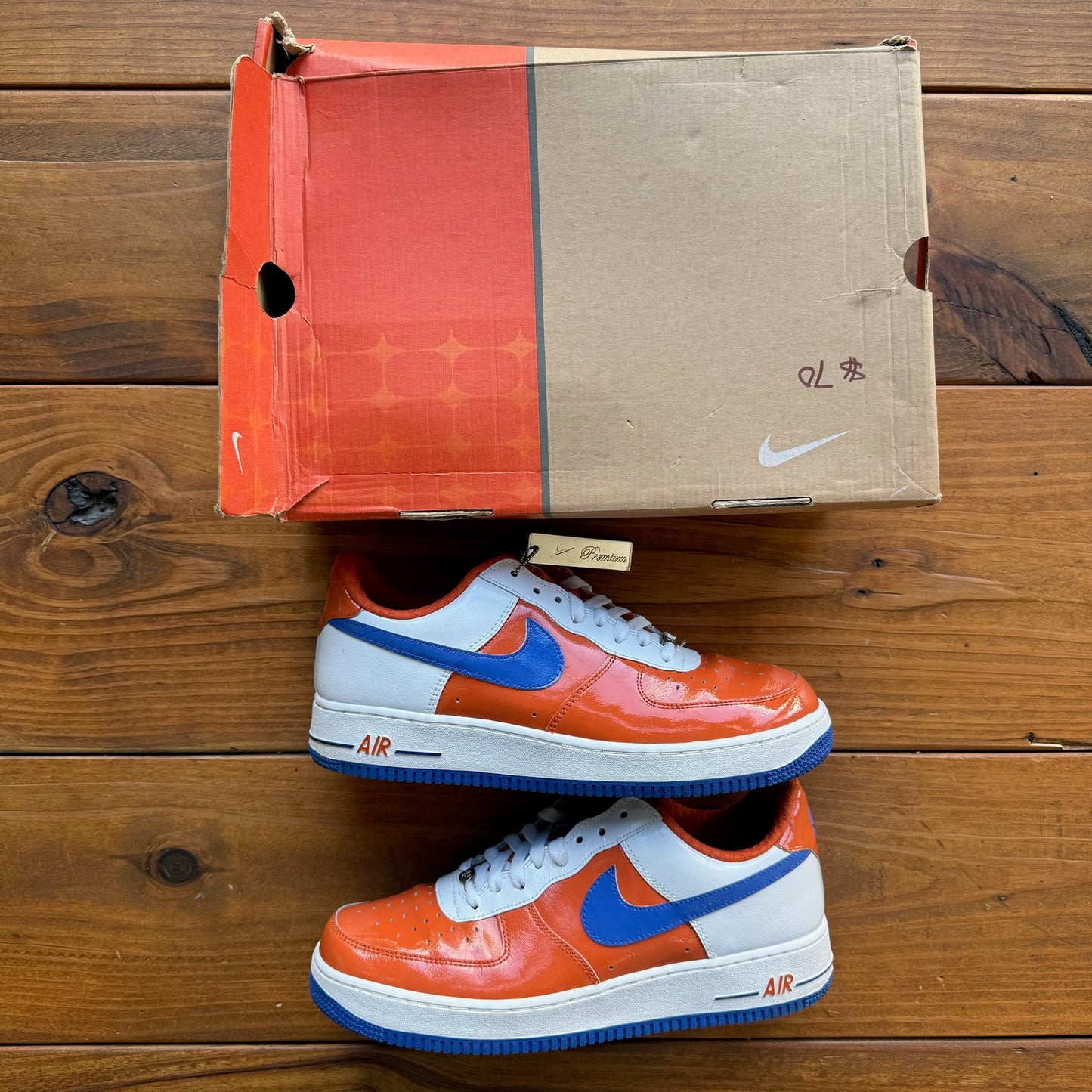 Size 10.5 - Air Force 1 Premium 'Holland World Cup' (Used)