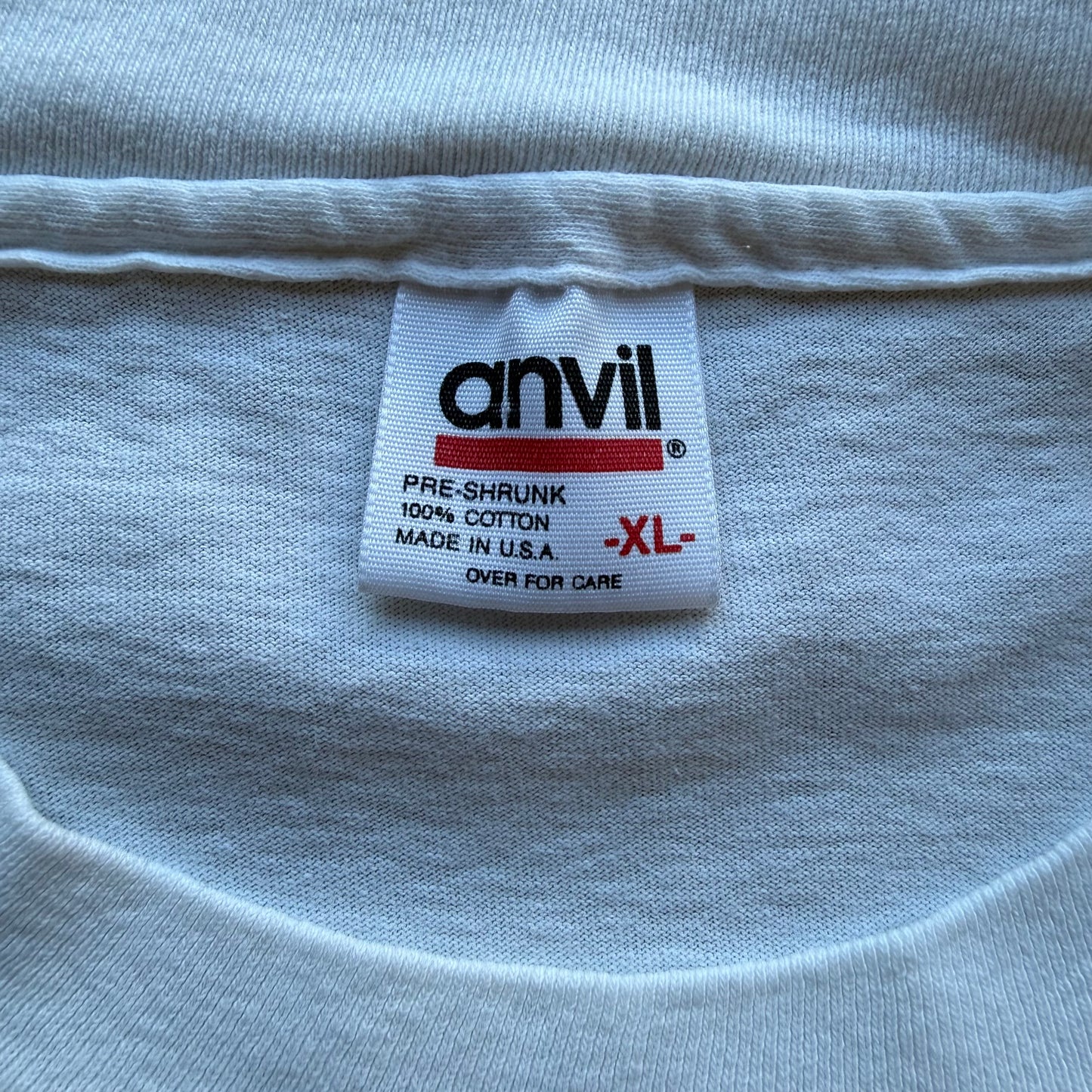 XL – Vintage ATL Falcons Bugs Taz T-Shirt