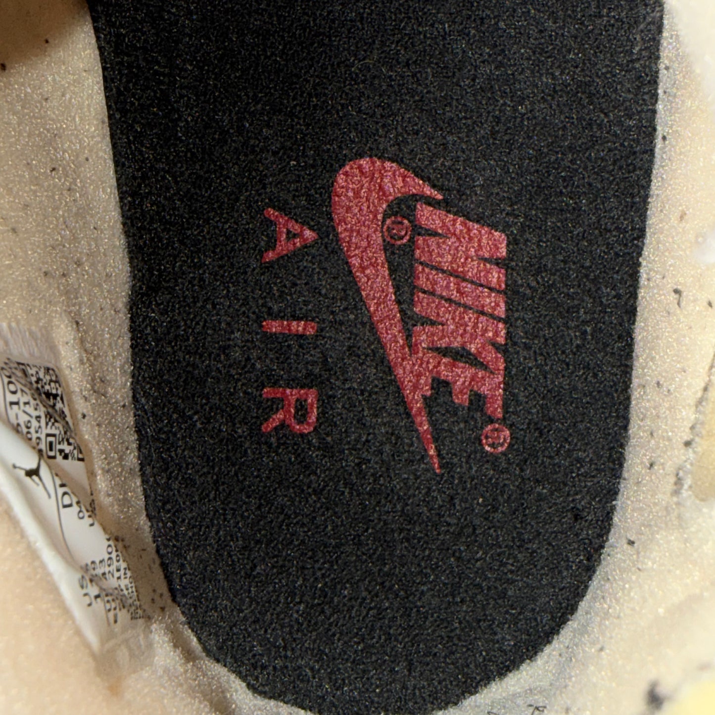 Size 11 - Off-White x Jordan 5 SP 'Sail' (Used)