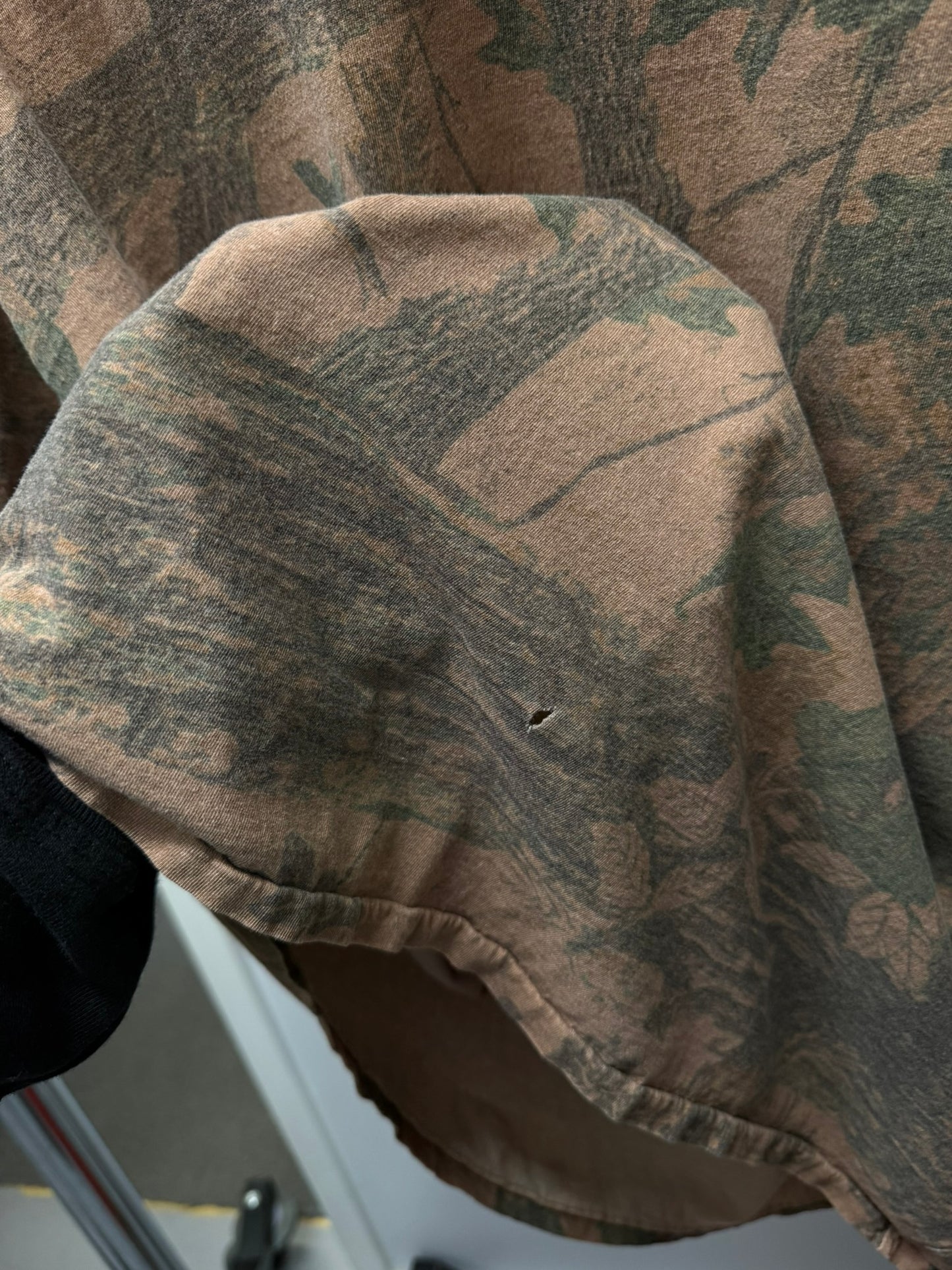 Small - Yeezy Season 4 Camo Tee (Pre-Owned)