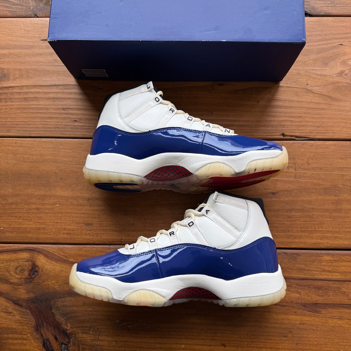 Talla 10.5 - Jordan 11 Retro 'Rare Air' (Usado)