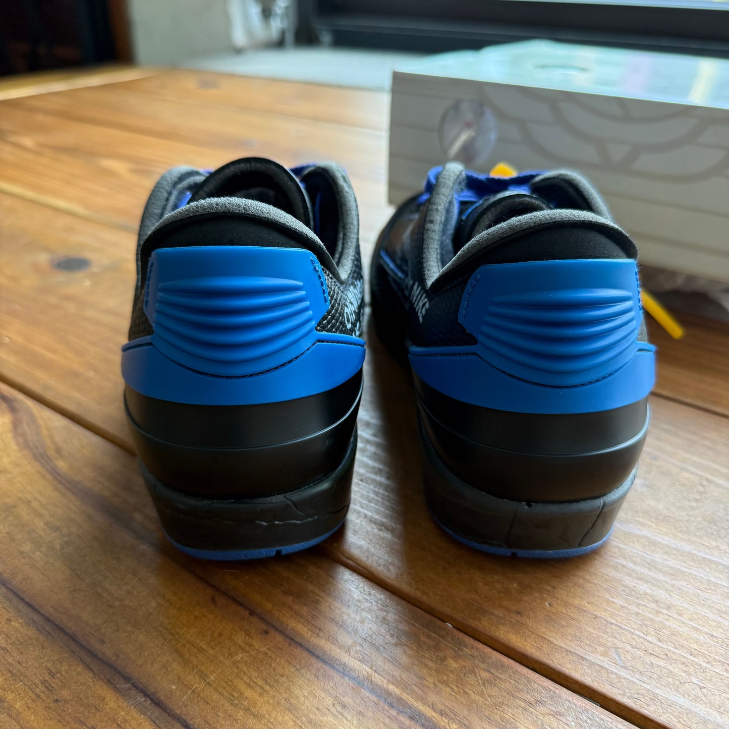 Größe 42.5 - Off-White x Jordan 2 Retro Low SP 'Black Varsity Royal' (Gebraucht)