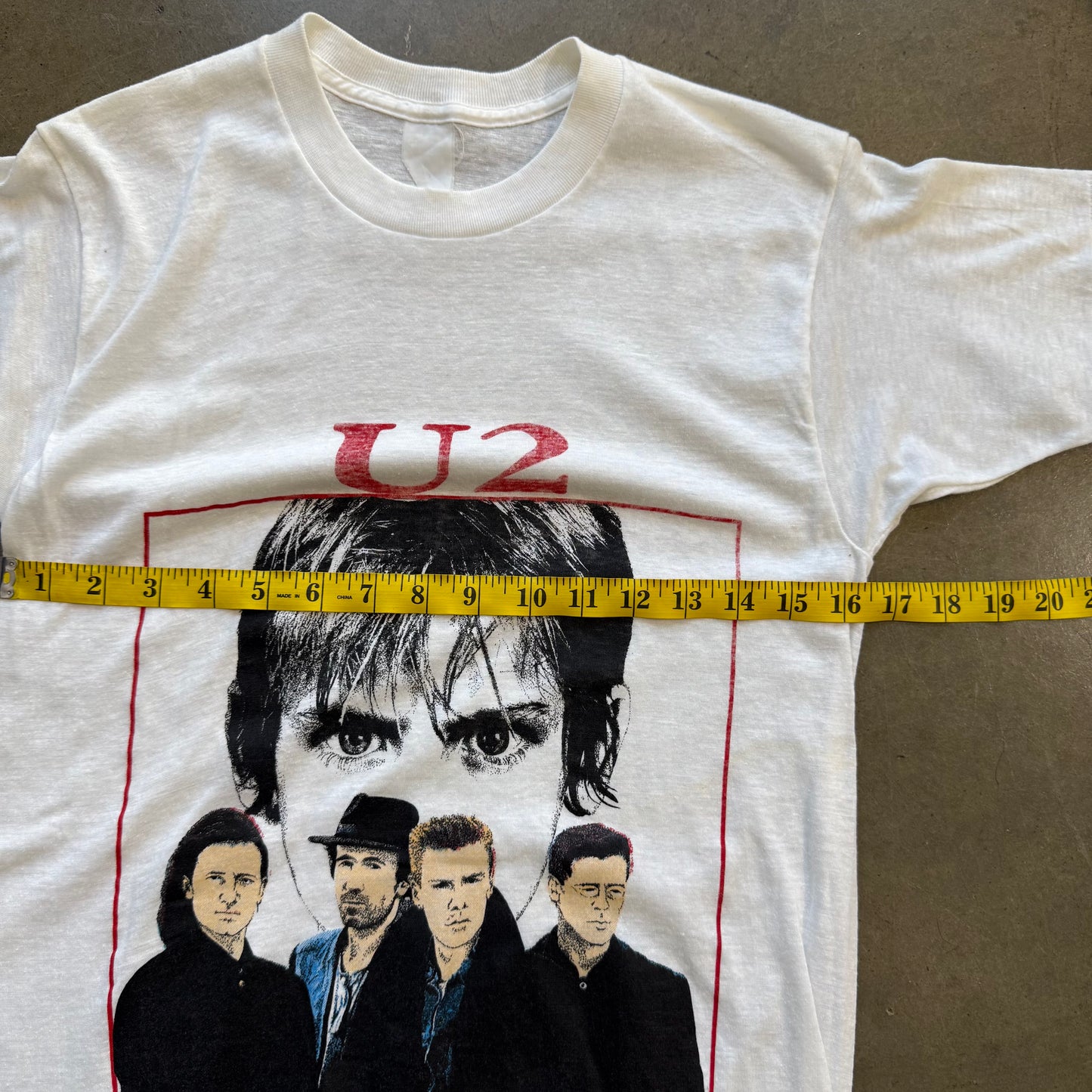 Medium – Vintage 80er U2 Band-T-Shirt
