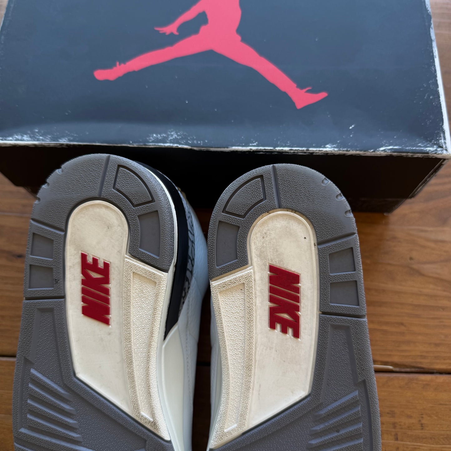 Größe 10 – Jordan 3 Retro „White Cement Reimagined“ (gebraucht)