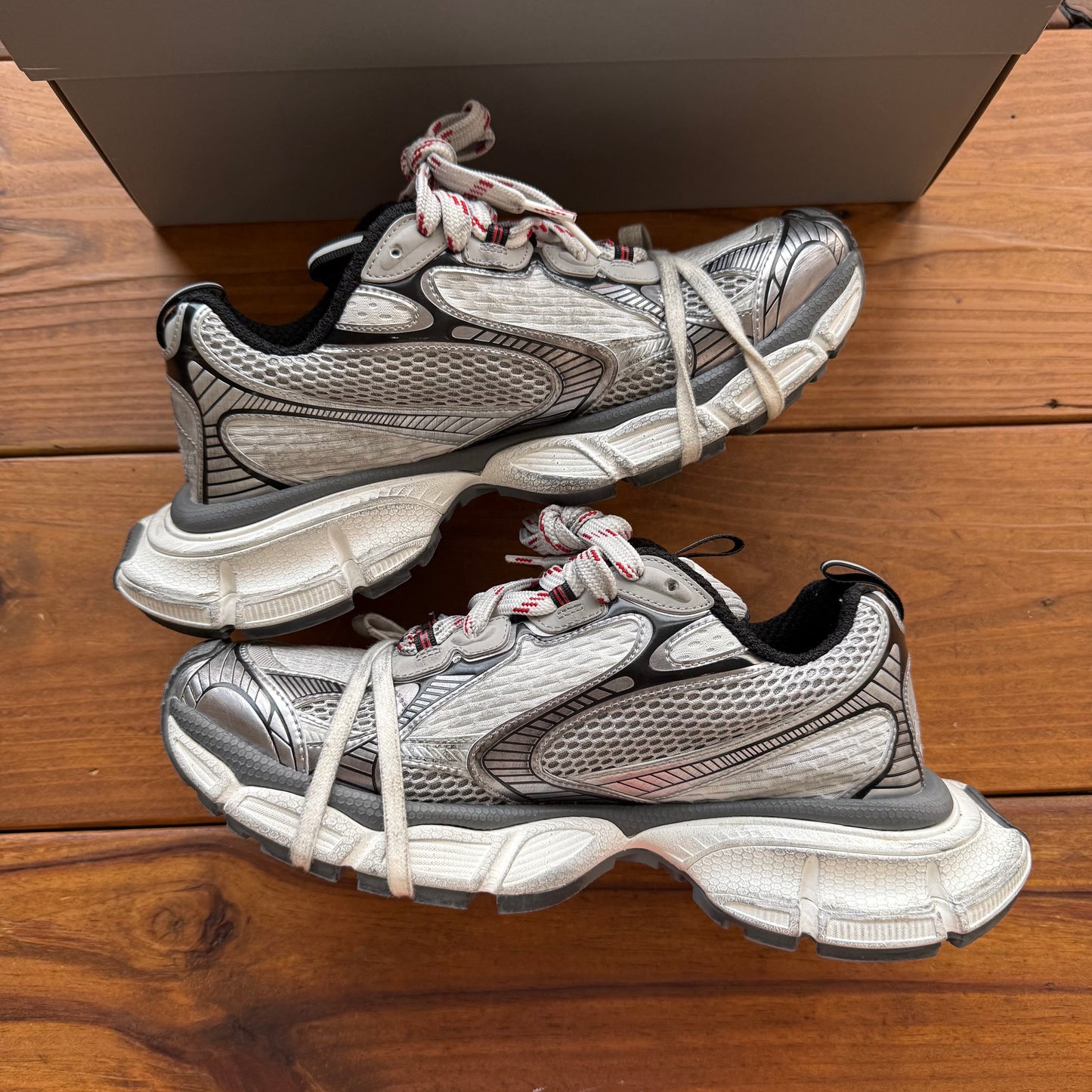 Size 42 - BB 3XL Sneaker (Used)