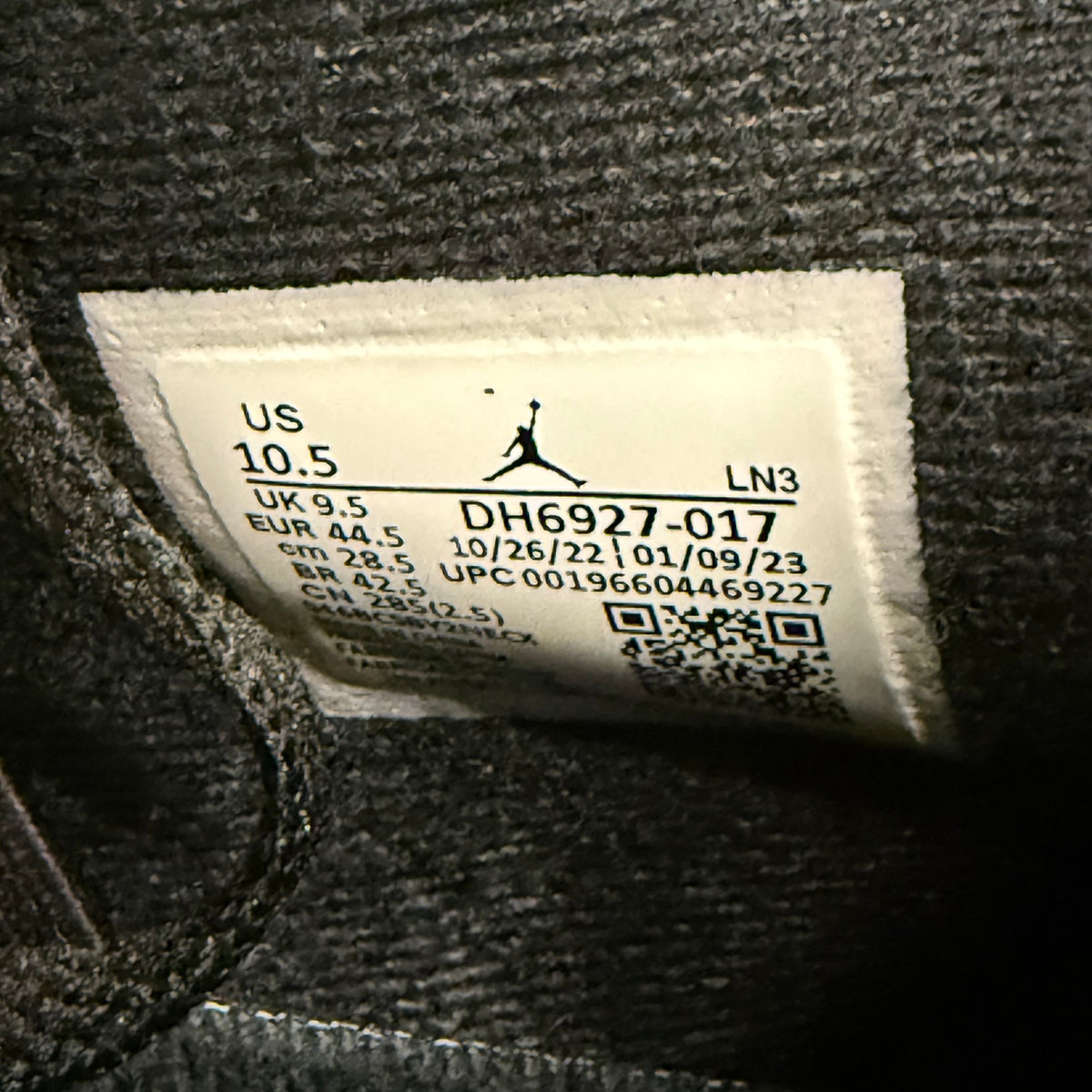 Jordan 4 Retro 'Thunder' 2023 (Used) - Size 10.5