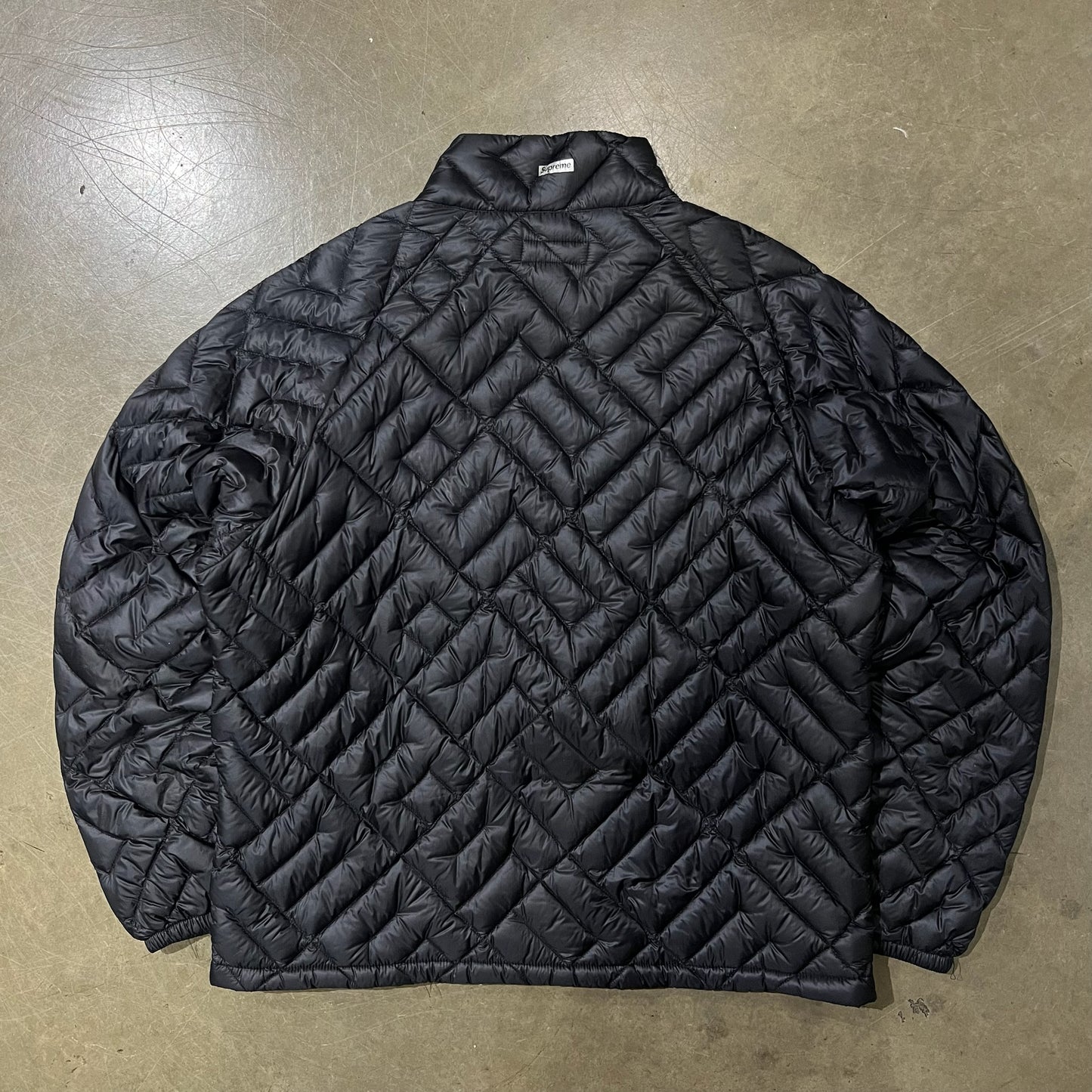 MEDIUM - Supreme Spellout Quilted Lightweight Down Jacket (Used)
