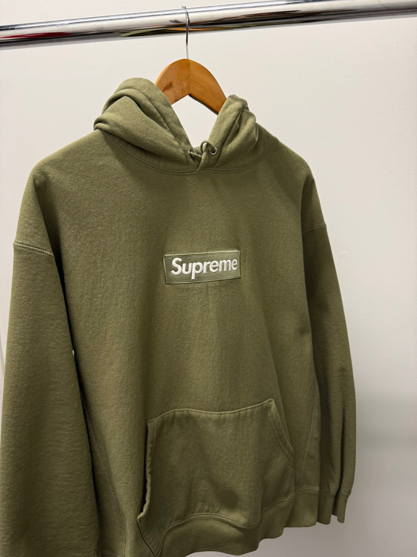 Large - Supreme Box Logo Hooded Sweatshirt - FW25 'Light Olive' (Pre-Owned)