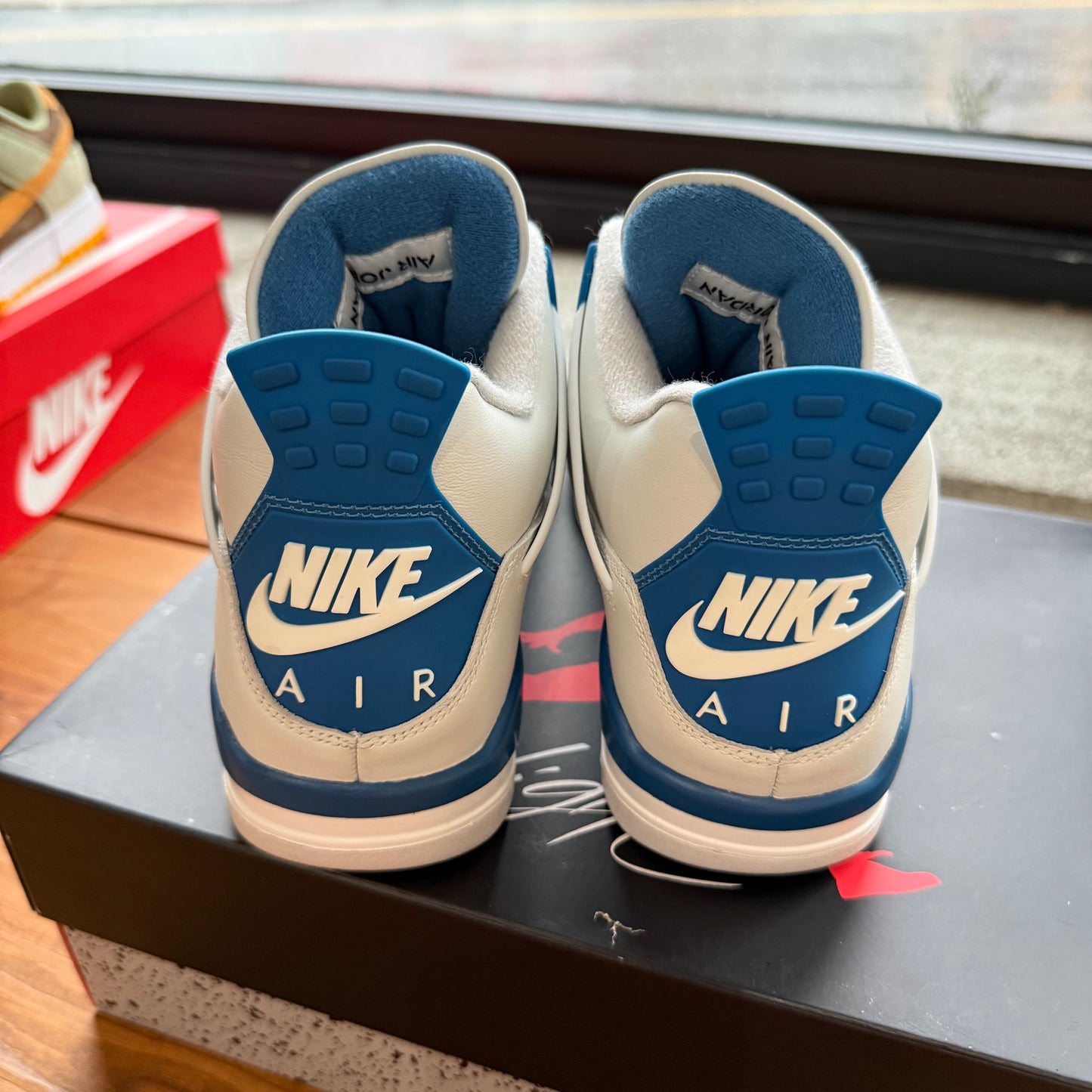 Size 9 - Jordan 4 Retro 'Military Blue' 2024 (Used)