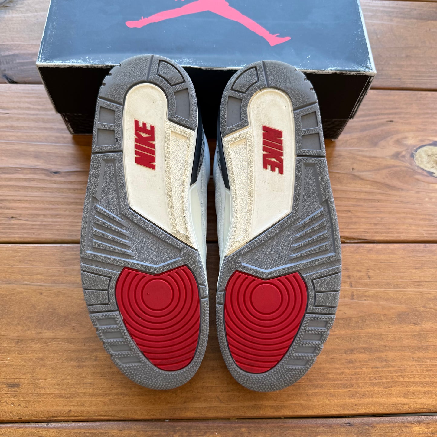Größe 10 – Jordan 3 Retro „White Cement Reimagined“ (gebraucht)