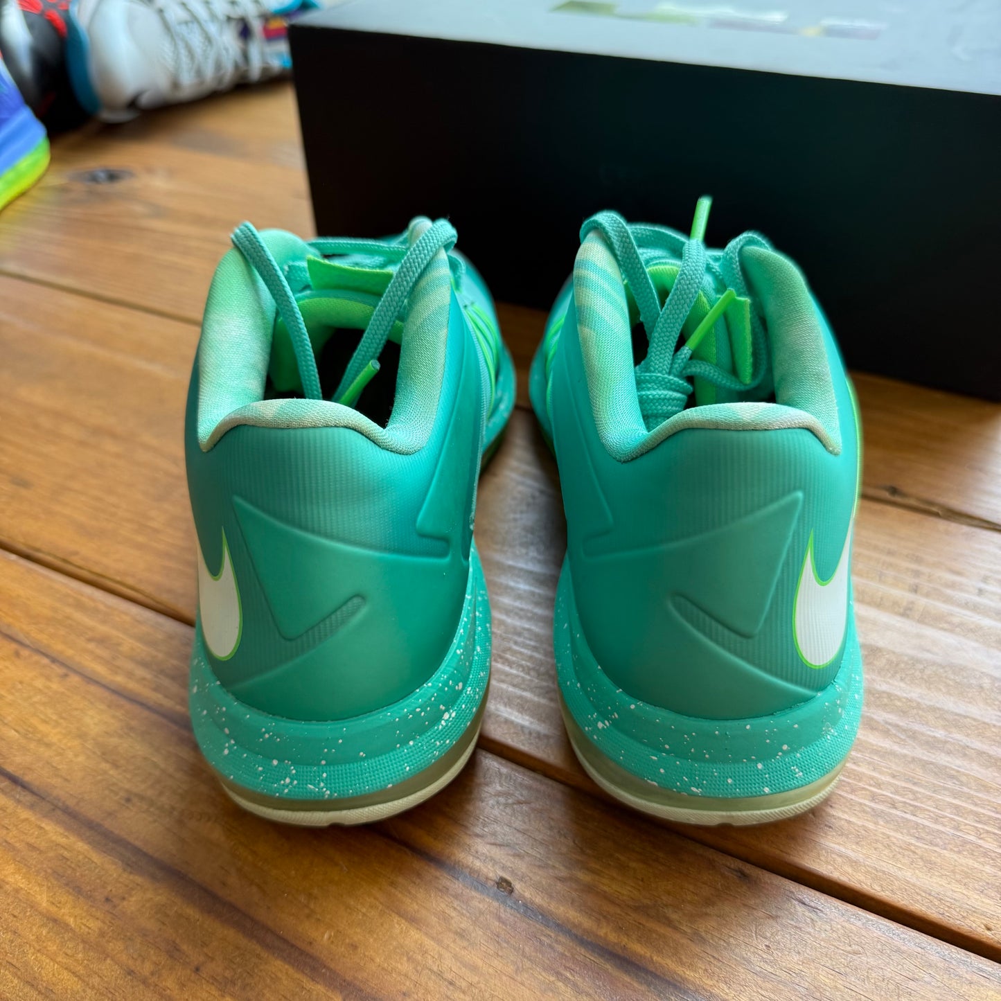 Size 10.5 - Air Max LeBron 10 Low 'Easter' (Used)
