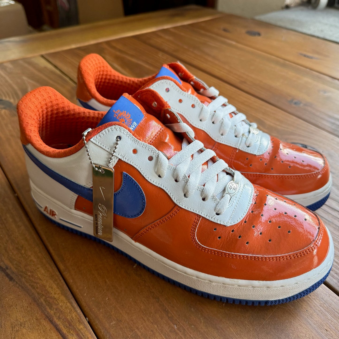 Size 10.5 - Air Force 1 Premium 'Holland World Cup' (Used)