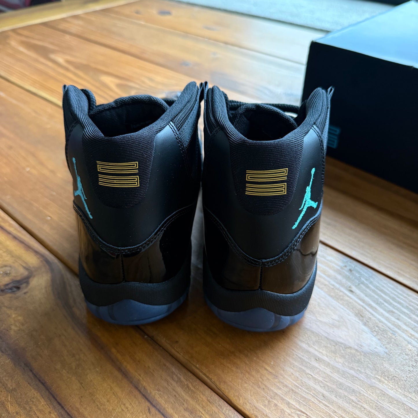 Talla 12 - Jordan 11 Retro 'Gamma Blue' 2025 (Usado)