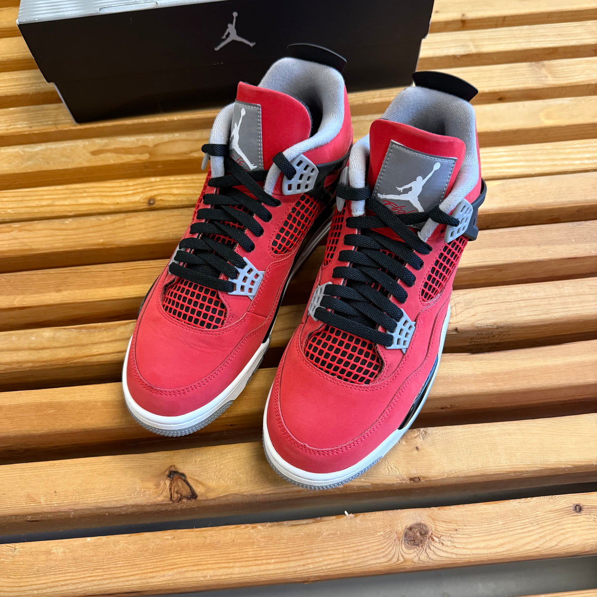 Size 10 - Jordan 4 Retro 'Toro Bravo' 2026 (Used)
