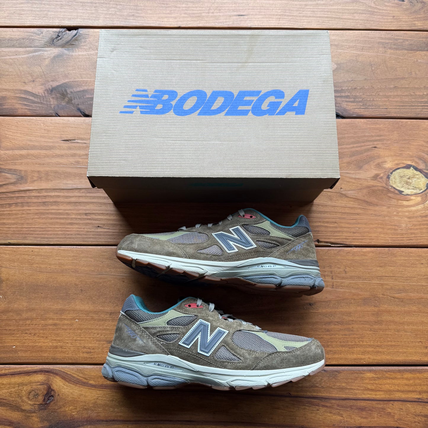 Talla 10 - New Balance Bodega x 990v3 Made In USA 'Anniversary' (Usado)